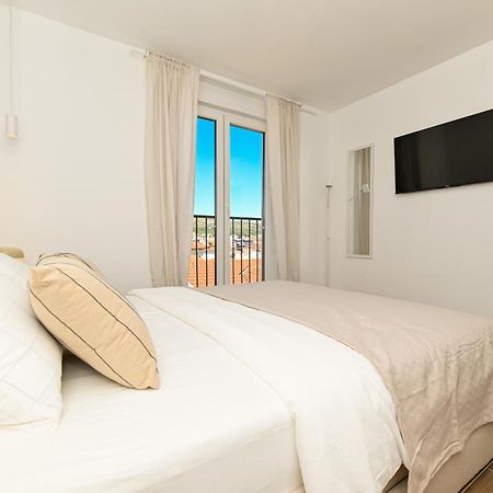 Downtown Apartments Maar Trogir Buitenkant foto