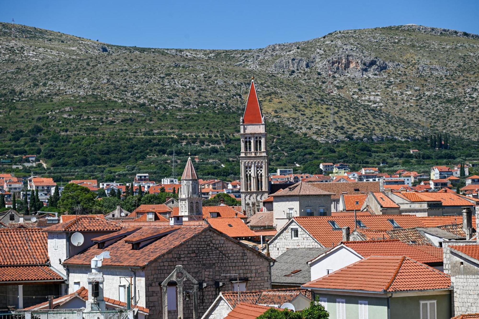 Downtown Apartments Maar Trogir Buitenkant foto