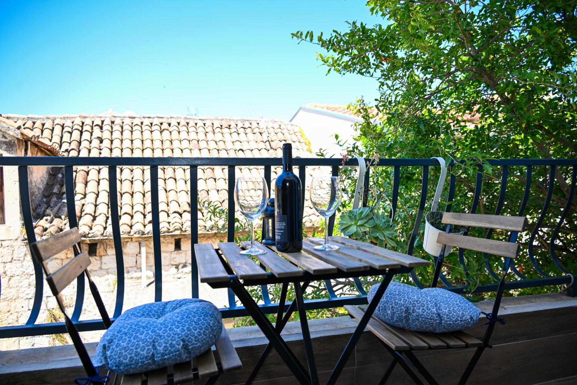 Downtown Apartments Maar Trogir Buitenkant foto