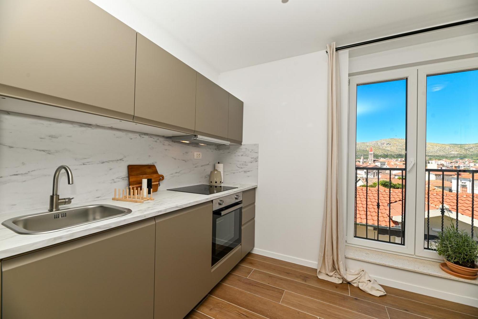 Downtown Apartments Maar Trogir Buitenkant foto