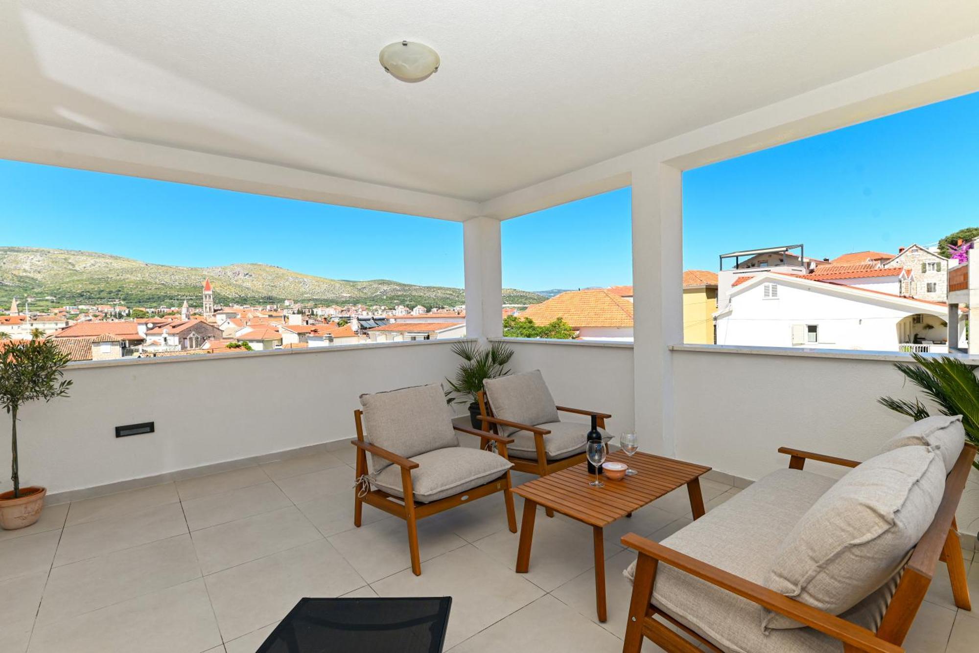 Downtown Apartments Maar Trogir Buitenkant foto